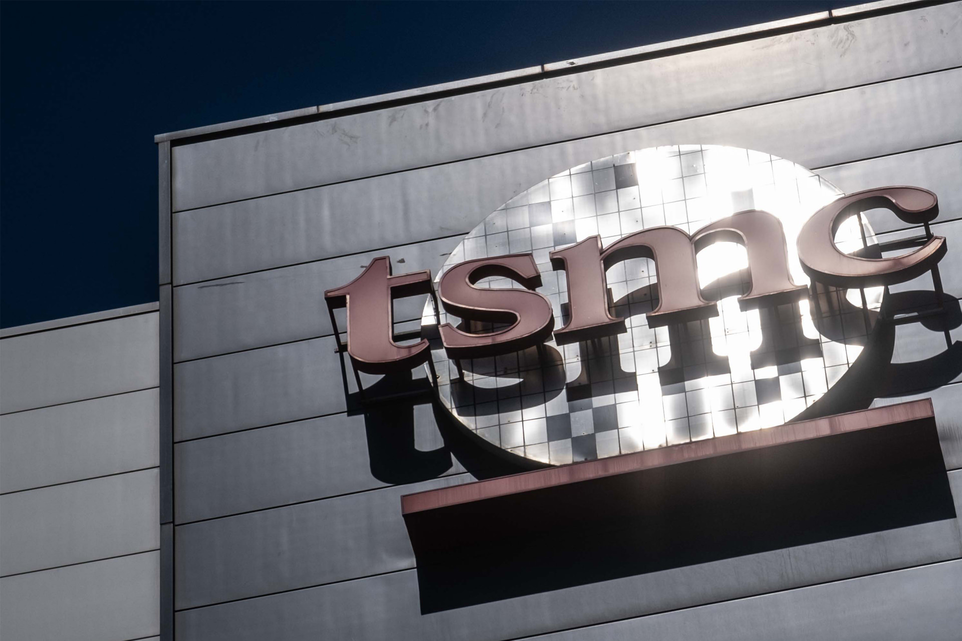 تایوانی‌ها حریف می‌طلبند؛ TSMC پردازنده ۱٫۴ نانومتری می‌سازد