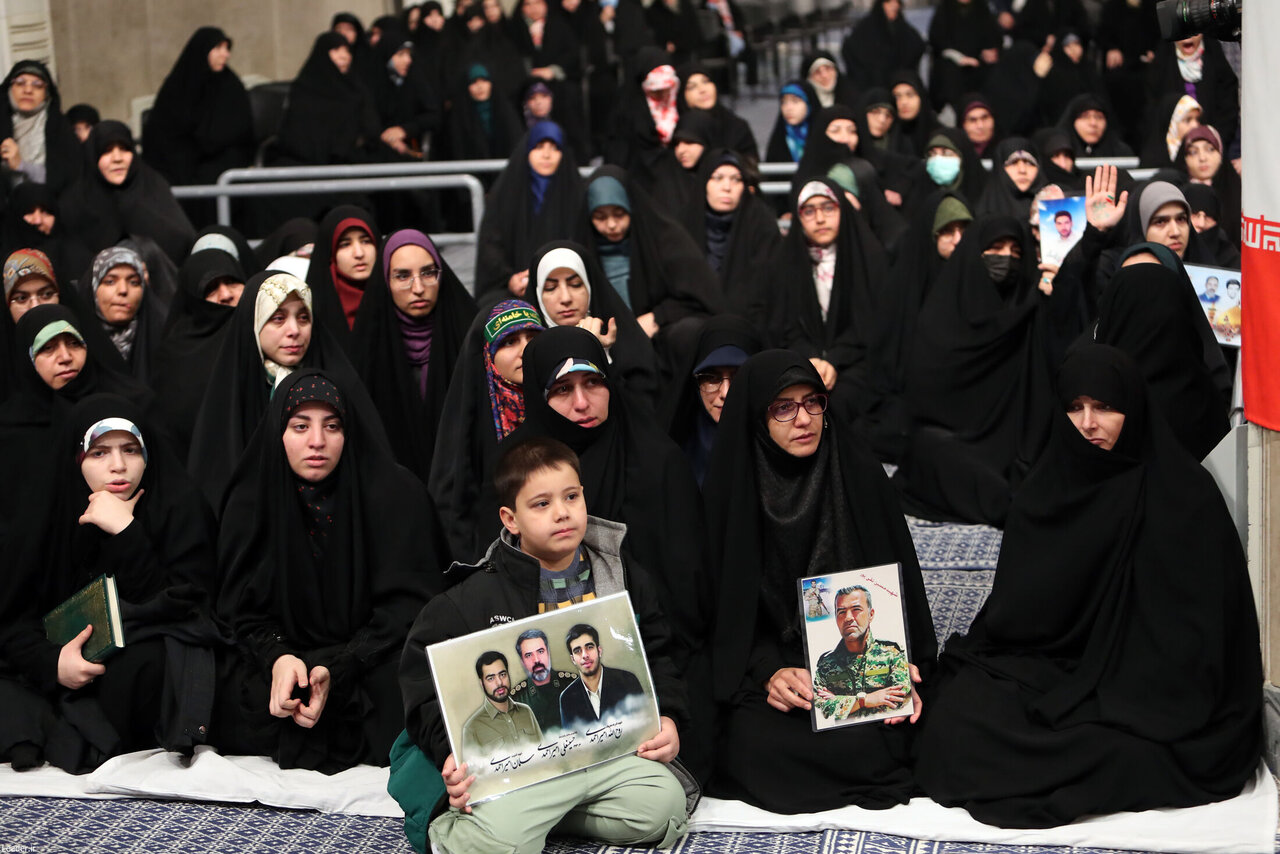 چند قطعه عکس از مهمانان امروز رهبر انقلاب 9 تصاویری از مهمانان امروز رهبر انقلاب