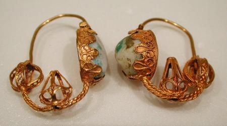 گوشواره‌های ۹۰۰ ساله ایرانی که قدمت‌شان از کشورهای حوزه خلیج فارس بیشتر است+عکس