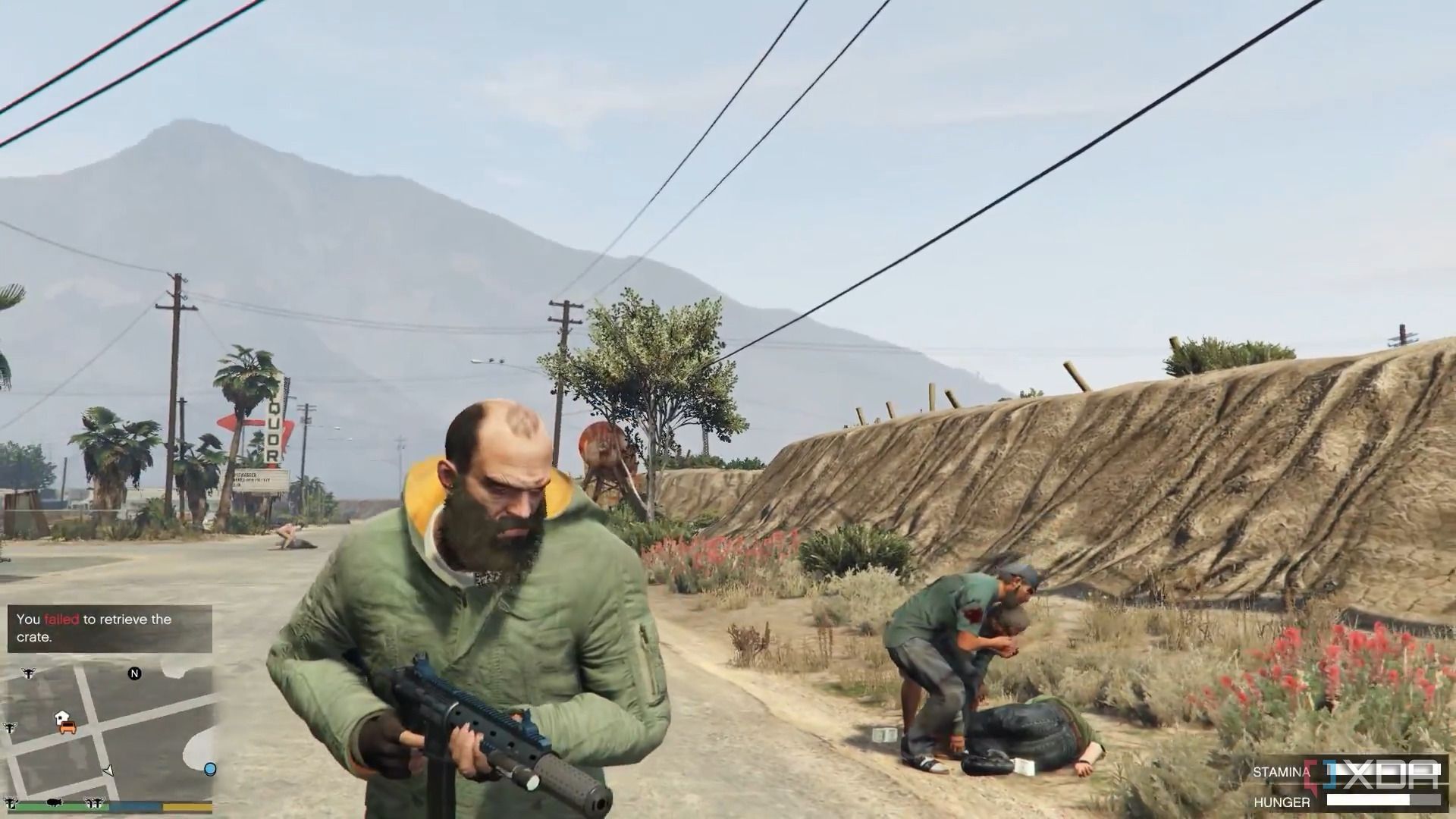 یک مرد اسلحه به‌دست در بازی GTA 5