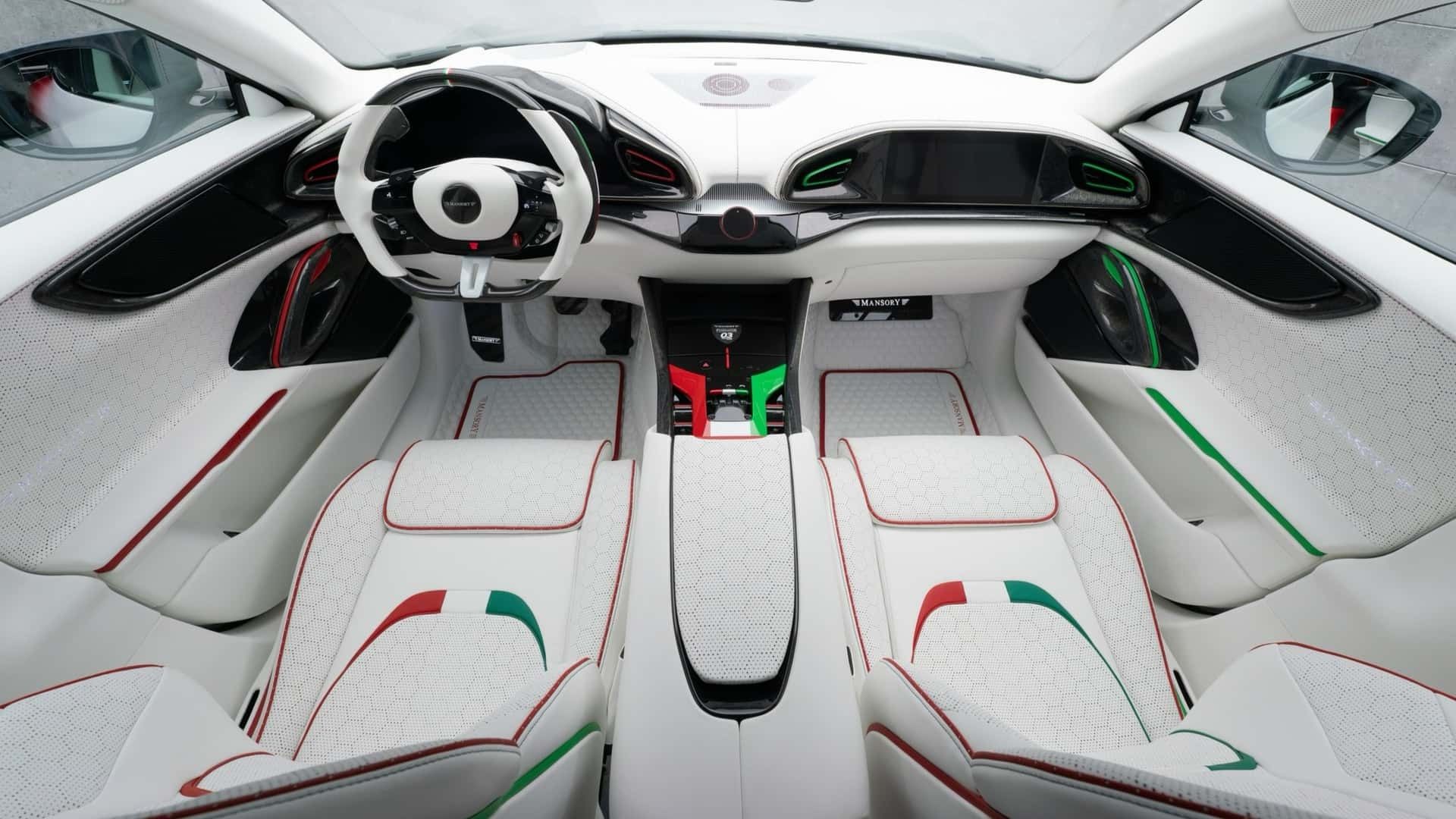 نمای داخل کابین خودرو فراری پوروسانگوئه منصوری