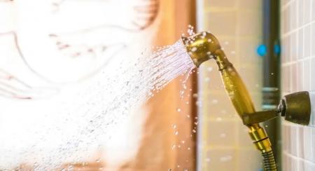 ترتیب صحیح مراحل دوش گرفتن برای محافظت از پوست